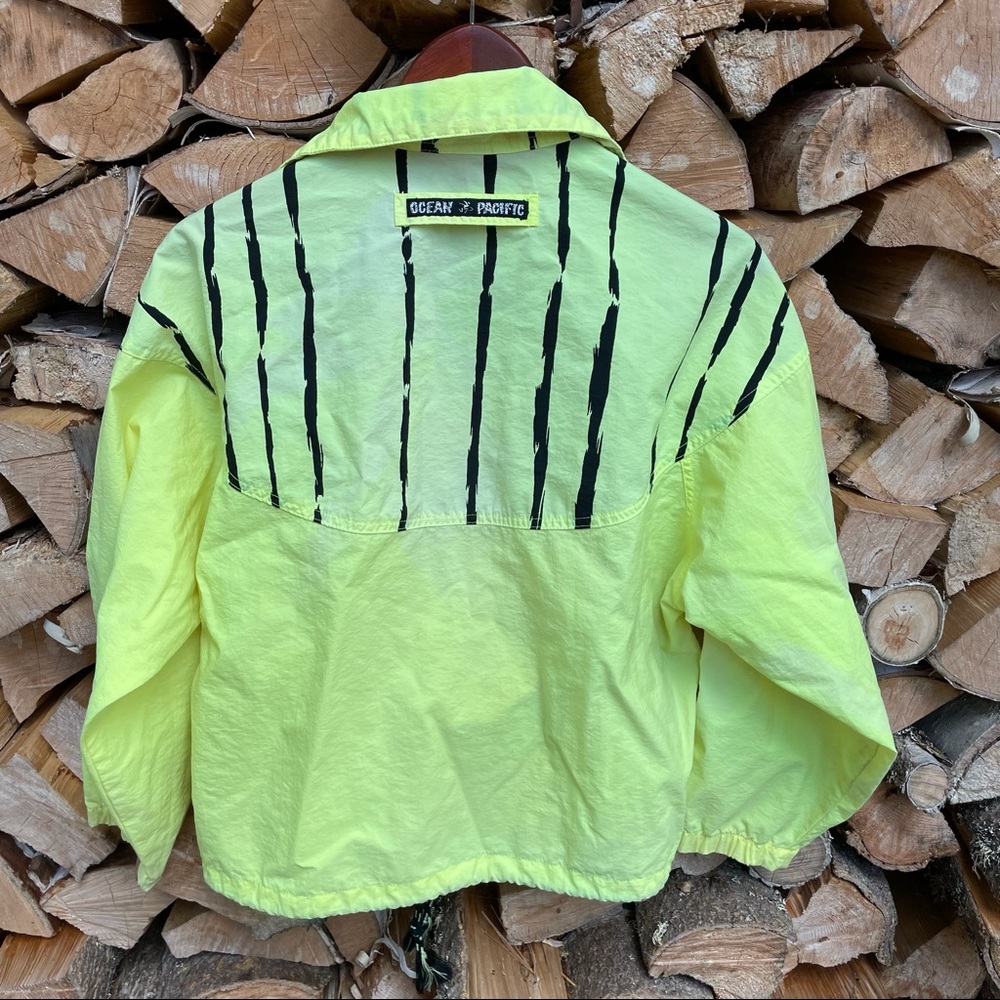 Retro wind Breaker - Picture 4 of 5